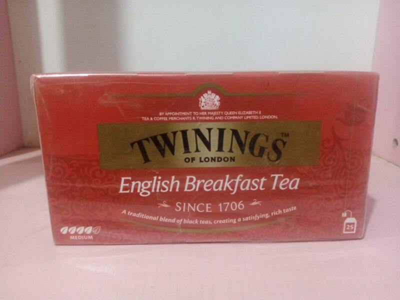 TWININGS of English Breakfast Tea Since 1706. 25 teabags