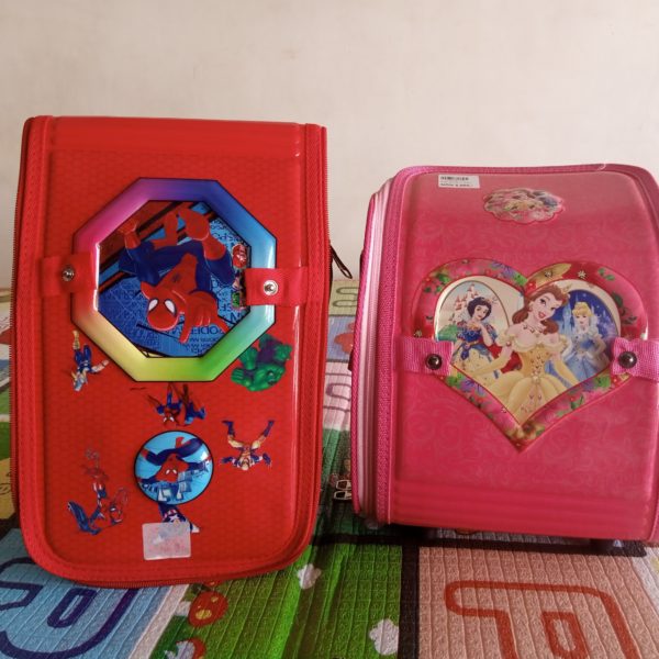 Foldable lunch box for kids