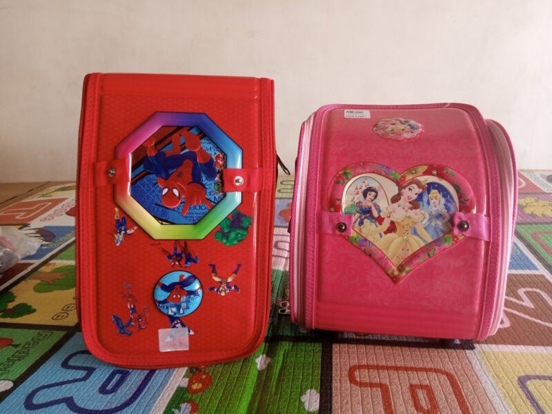 Foldable lunch box for kids