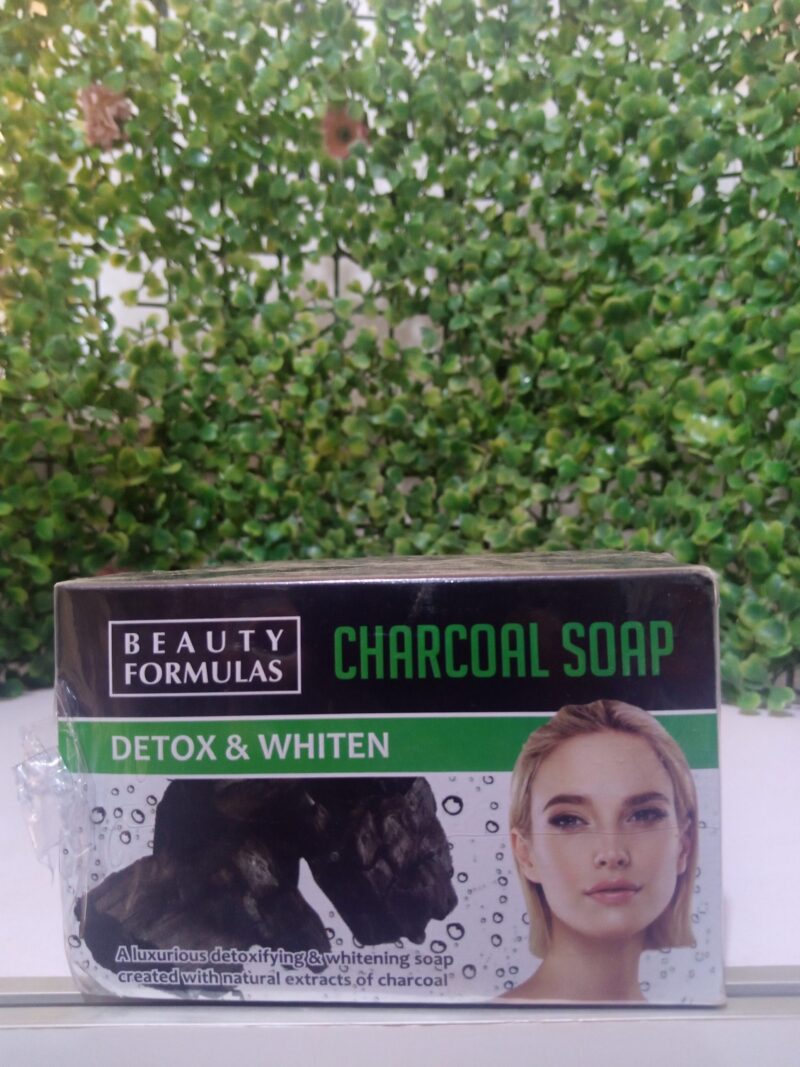 Beauty Formulas Detox and Whiten Charcoal Soap. -200g