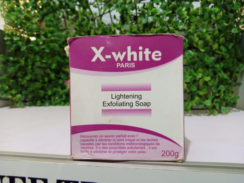 X-white Lightening Exfoliating soap -200g