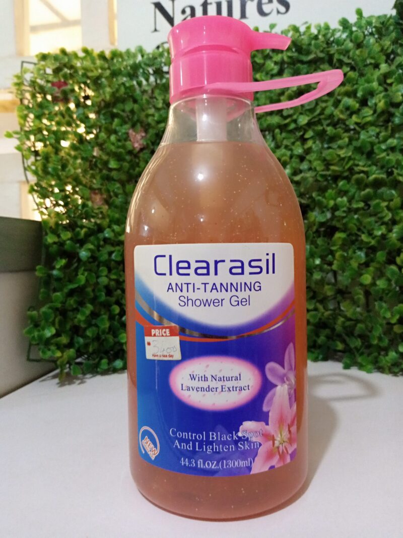 Clearasil Anti-tanning Shower gel with natural extract -1300ml