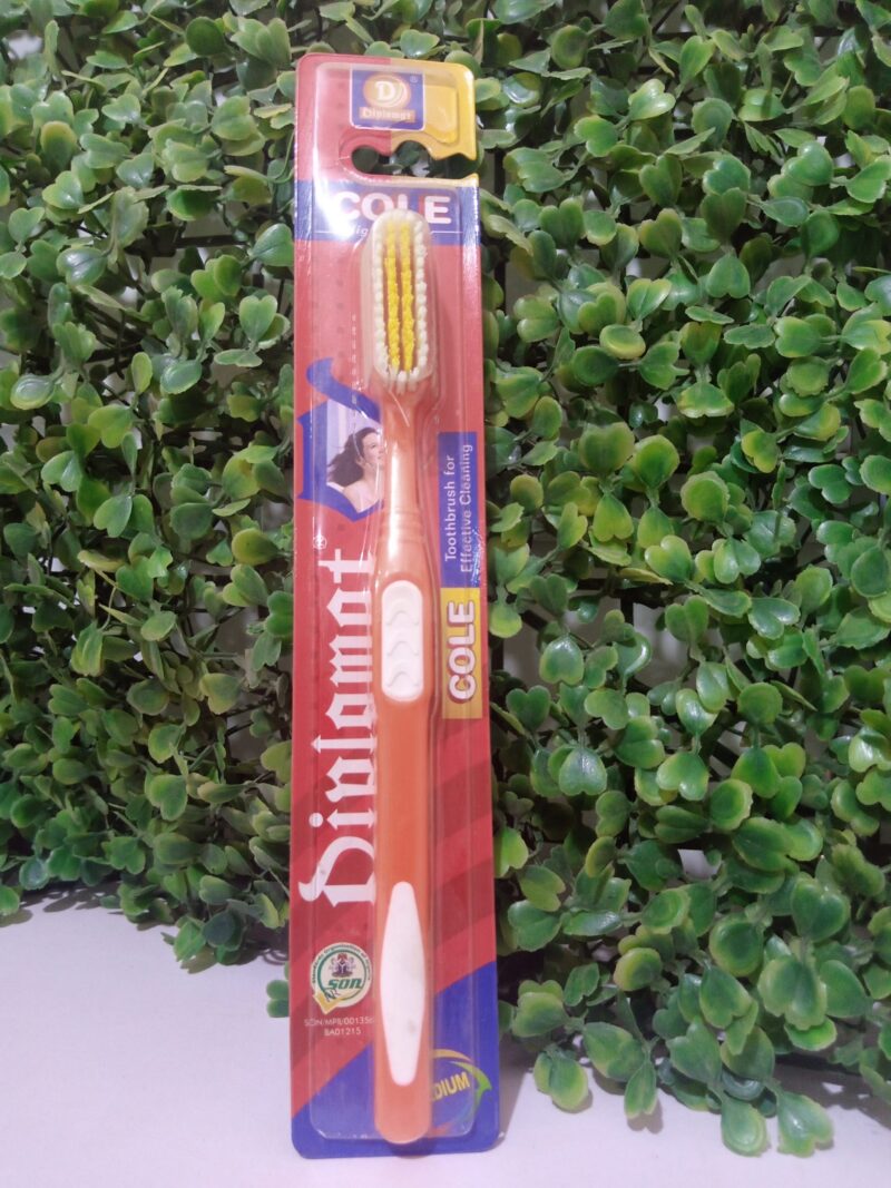 Diplomat Cole Toothbrush for Effective cleaning