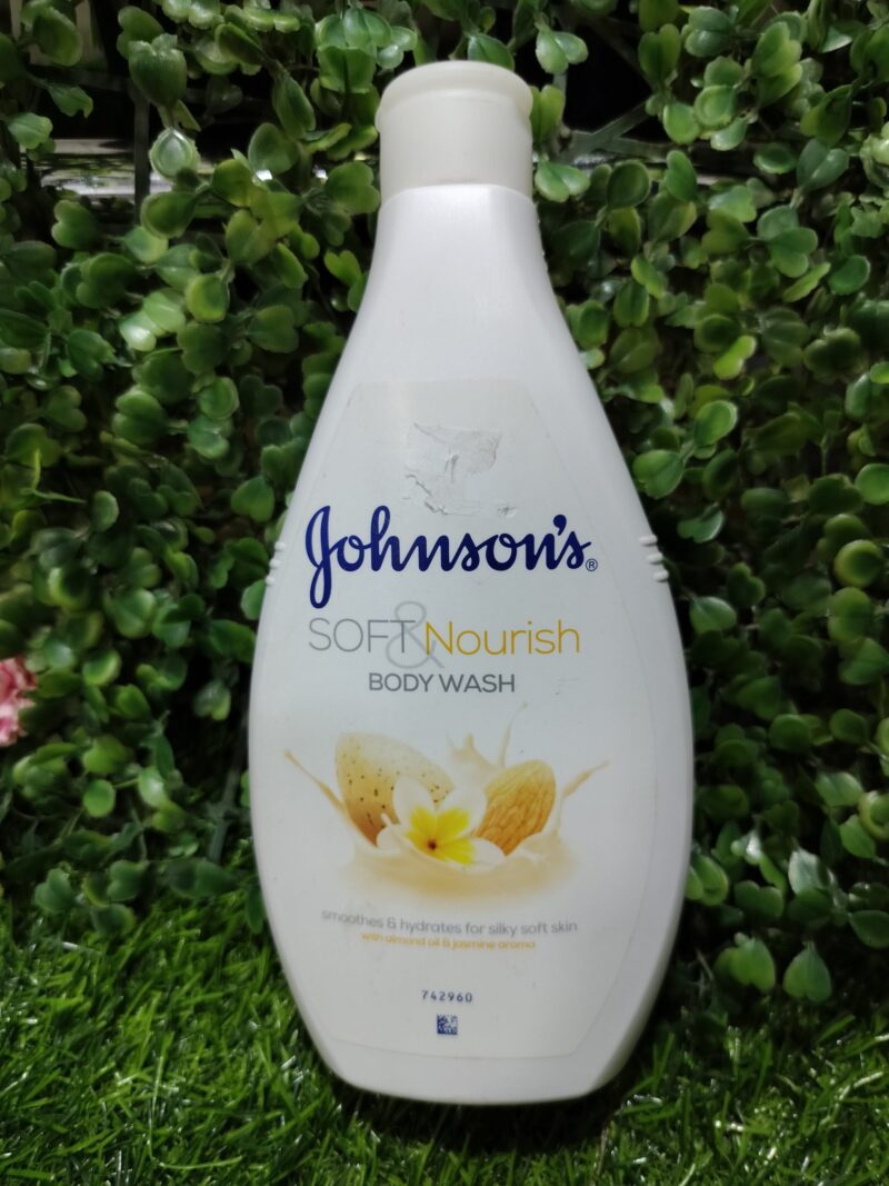 Johnson's Soft & Nourish Body Wash. 400ml