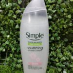 Simple Nourishing Shower Gel. 500ml