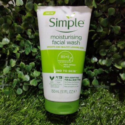SIMPLE Moisturizing Facial Wash. 150ml