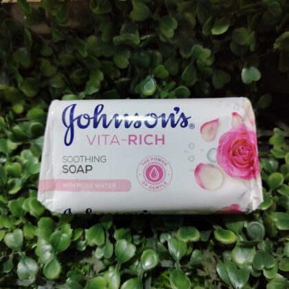 Johnson's Vita-Rich Smoothing Soap with Rose water. 175g