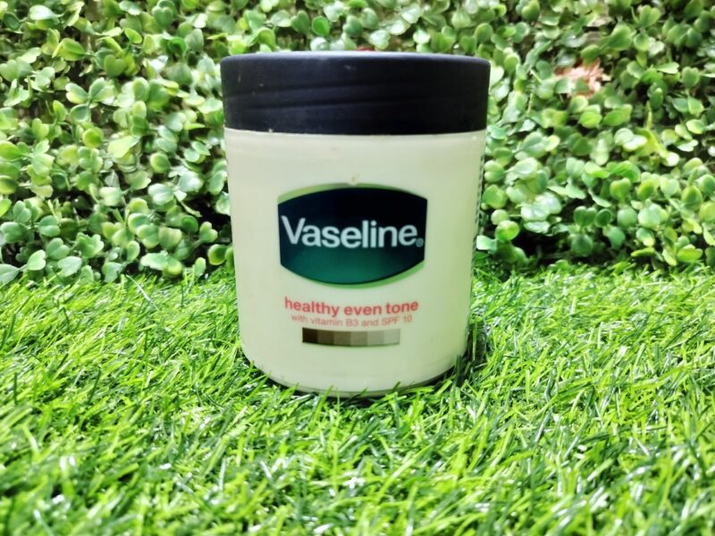 Vaseline healthy even tone with vitamin B3 and SPF-10