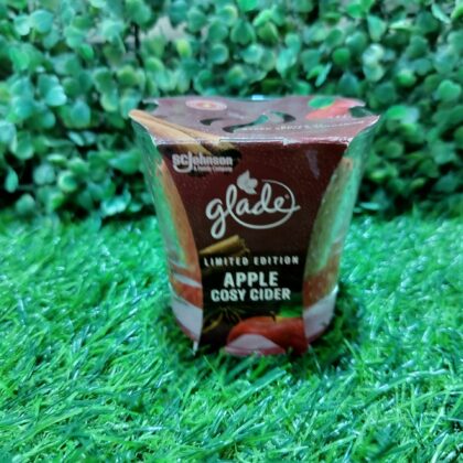 Glade Apple Cosy Cider. 129g