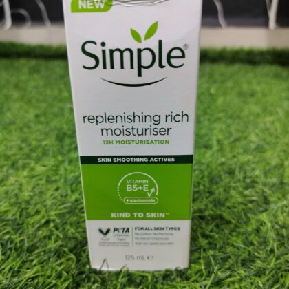 SIMPLE Replenishing Rich Moisturiser