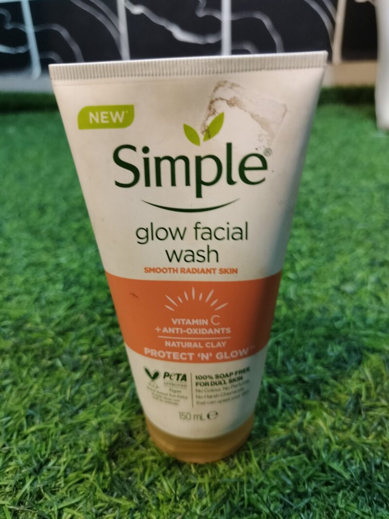 Simple Glow facial wash