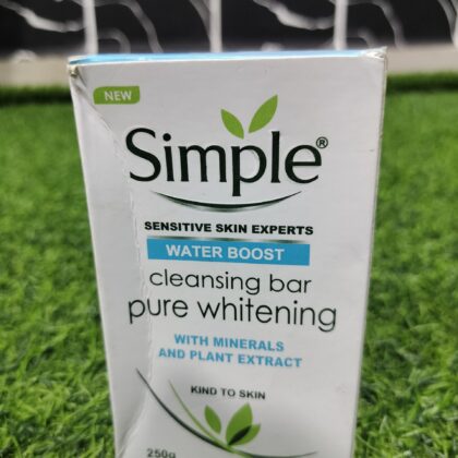 SIMPLE Pure Whitening Cleansing Bar (250g)