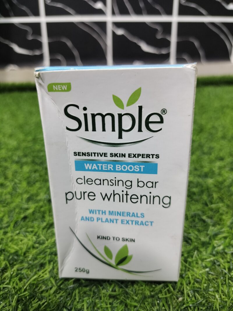 SIMPLE Pure Whitening Cleansing Bar (250g)