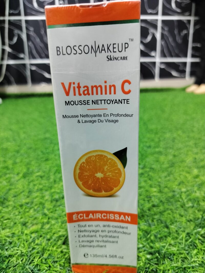 Blossom Makeup Vitamin C Cleansing Mousse (135ml).
