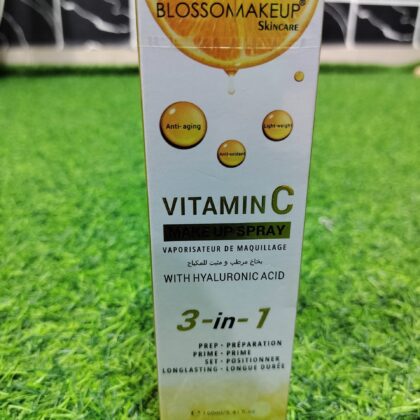 Blossom Makeup Vitamin C Make Up Spray 3-in-1 (160ml).
