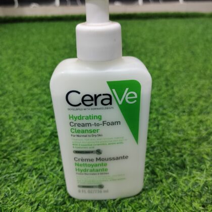 Cerave Hydrating Cream-to-Foam Cleanser for Normal Dry Skin (236ml).
