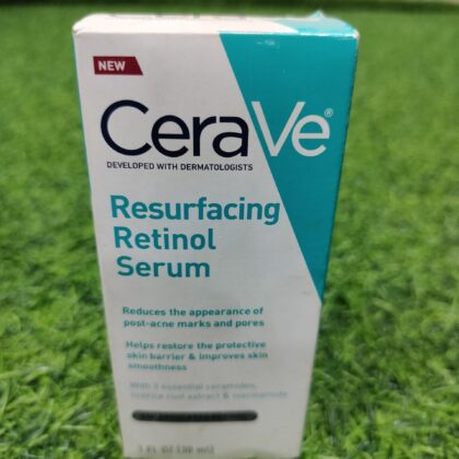 Cerave Resurfacing Retinol Serum (30ml).