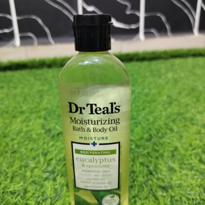 Dr Teal's Moisturizing Bath & Body Oil- Eucalyptus & Spearmint (260ml).