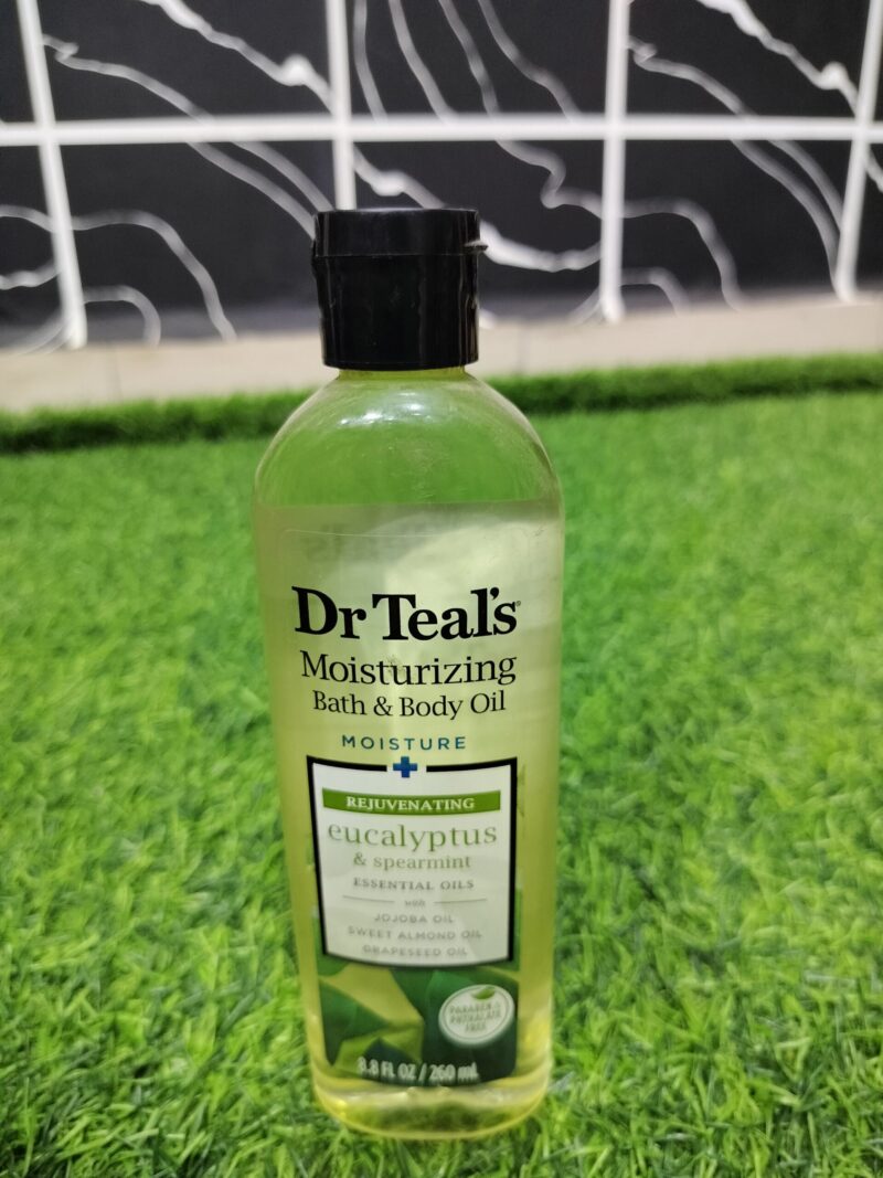 Dr Teal's Moisturizing Bath & Body Oil- Eucalyptus & Spearmint (260ml).