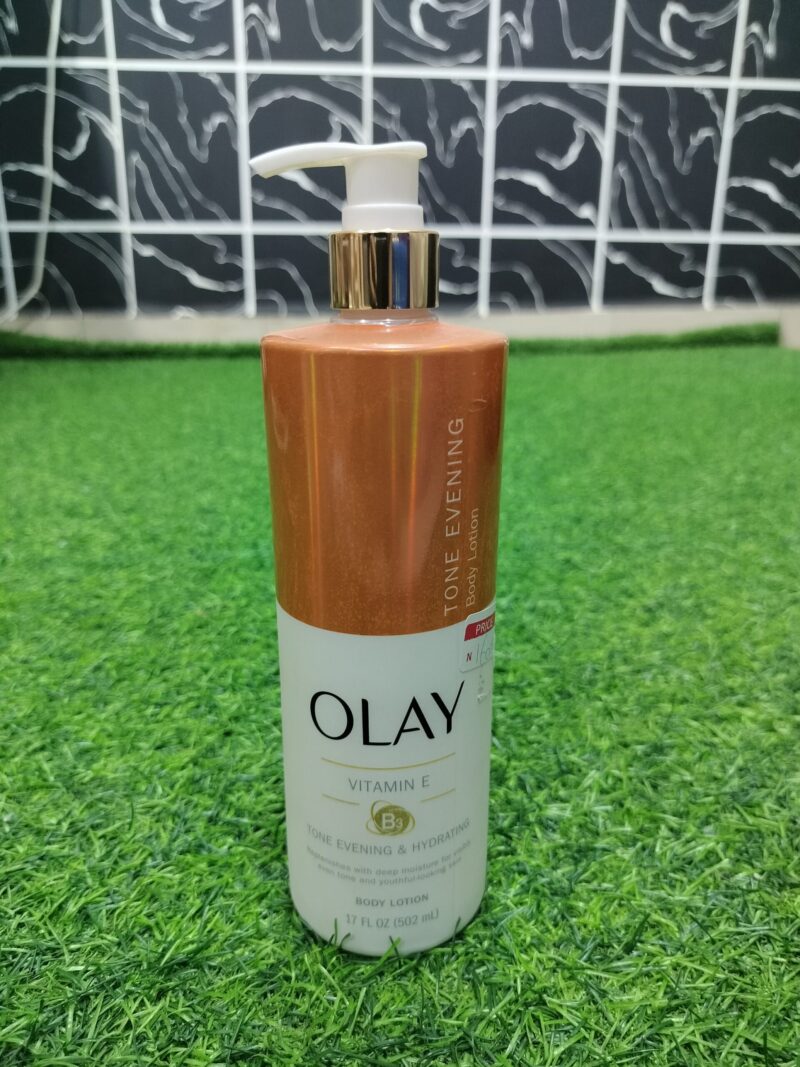 Olay Vitamin E Tone Evening & Hydrating Body Lotion (502ml).