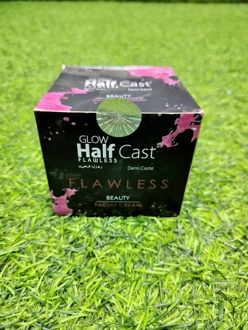 Glow Half Cast Flawless Facial Cream (30g).