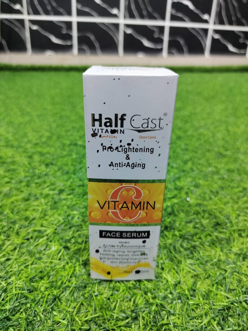 Half Cast Pro-Lightening & Anti-Ageing Vitamin C Face Serum (100ml).