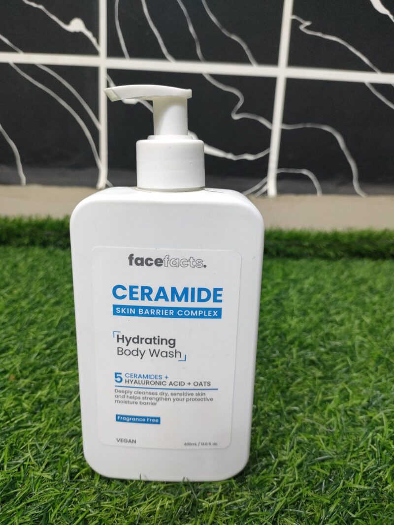 Face Facts Ceramide Skin Barrier Complex Hydrating Body Wash (400ml).