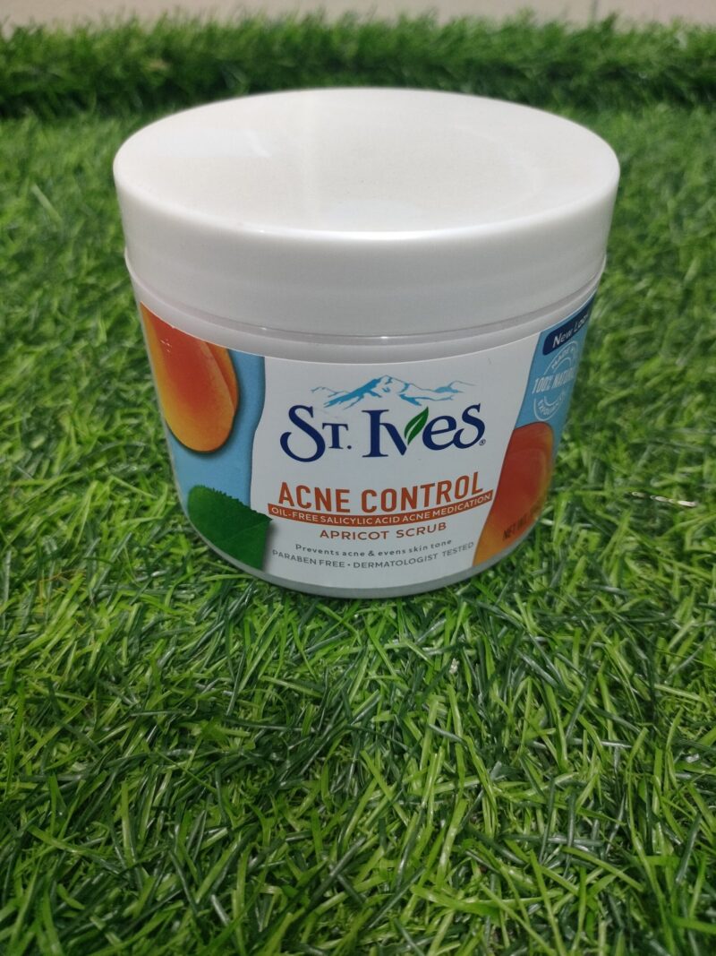 St. Ives Acne Control Apricot Scrub (283g).