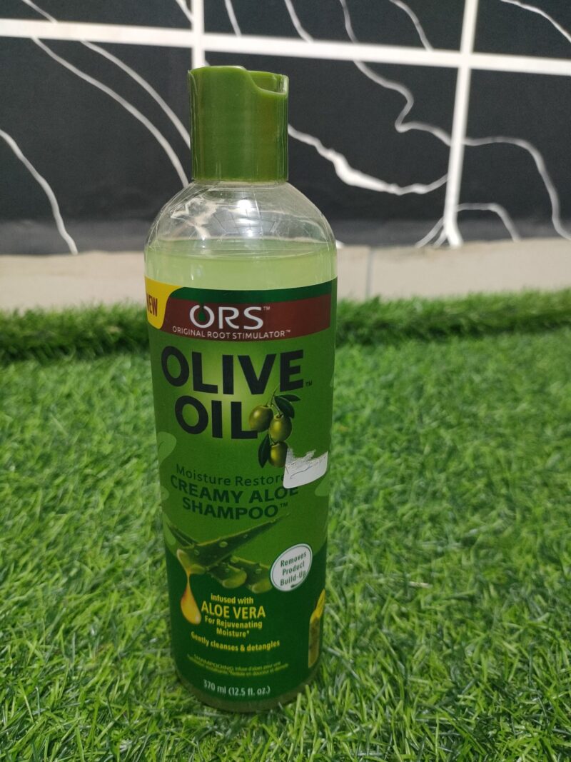 ORS Olive Oil Creamy Aloe Shampoo (370ml).