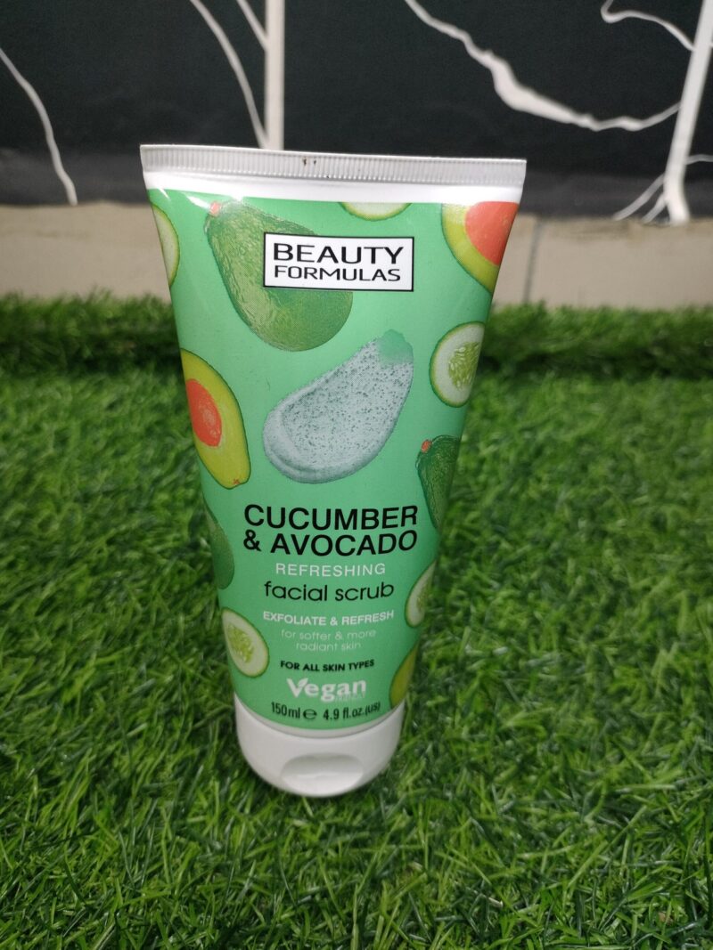 Beauty Formulas Cucumber & Avocado Refreshing Facial Scrub (150ml).