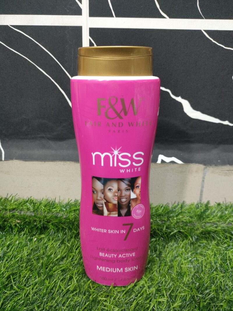 Fair & White Paris Miss White Lightening Body Lotion (500ml).