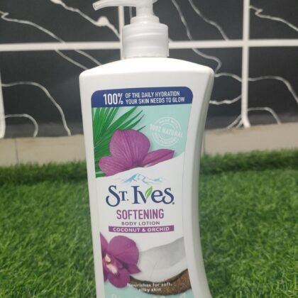 St.Ives Smoothing Body Lotion Rose & Argan Oil (621ml).